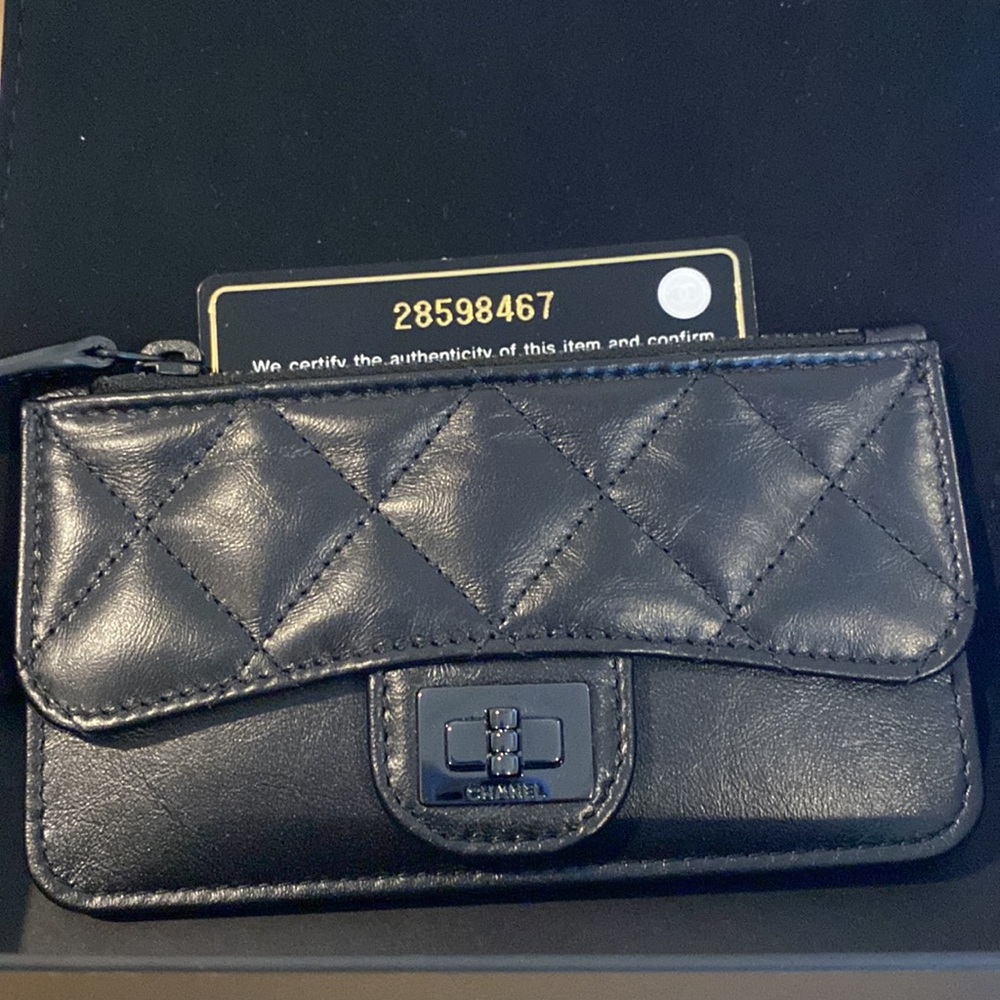 New Chanel So Black Reissue Card Holder